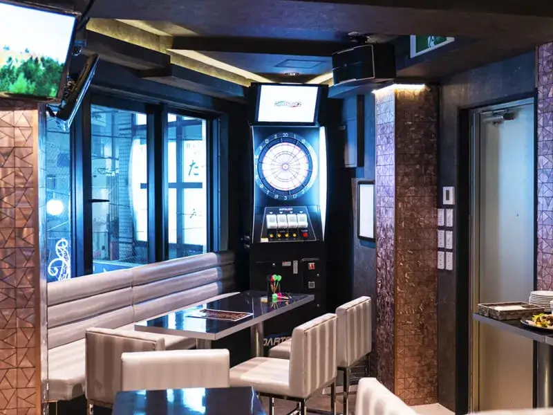 恵比寿 貸切 ラウンジ LIP BAR & DART 恵比寿 - 【22：00～限定！最強2次会貸切プラン】2.5H飲み放題＆スナック盛・デザート付！5,500円⇒5,000円！スパークリングワインボトルで乾杯！更に専用ダーツもあるので２次会にぴったり！